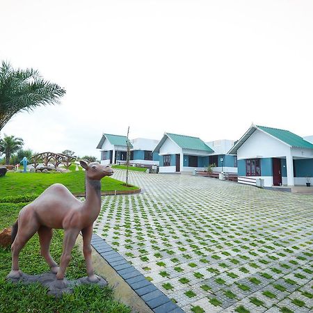 Kananam Retrteat Todupulai Exterior photo
