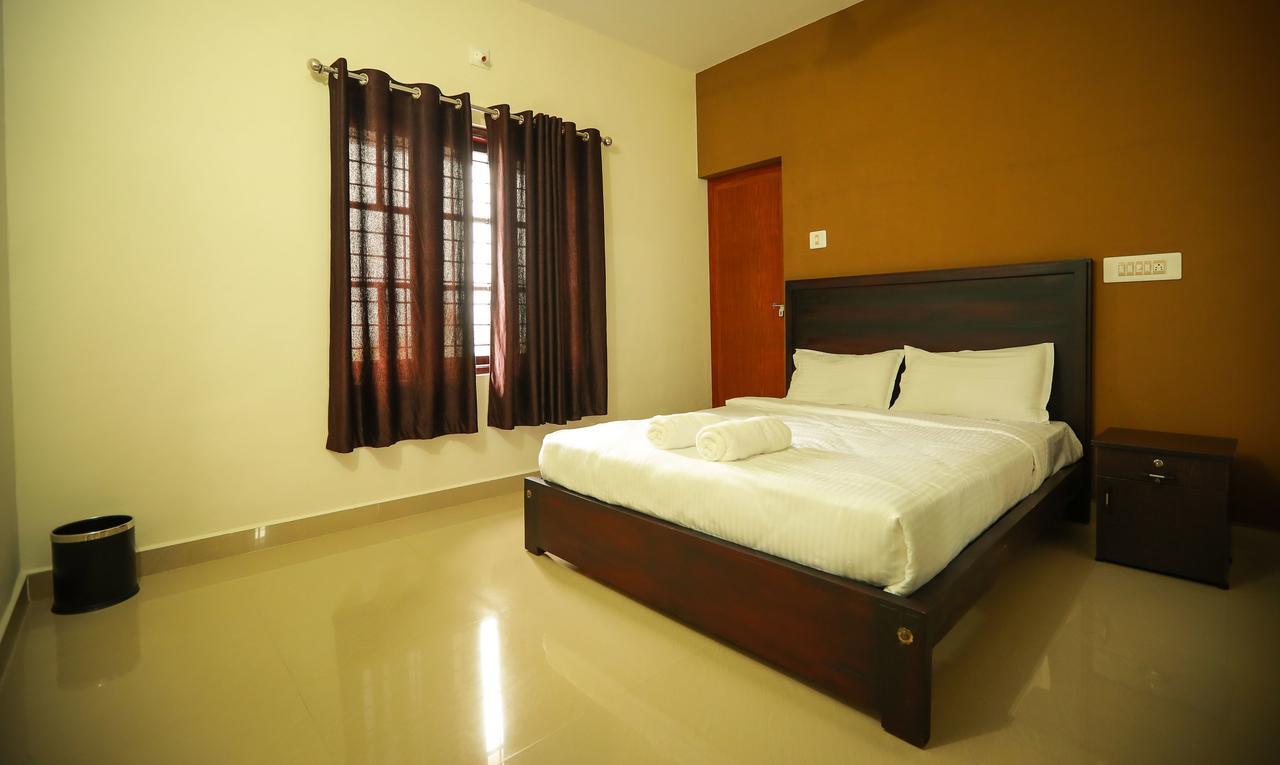 Kananam Retrteat Todupulai Exterior photo
